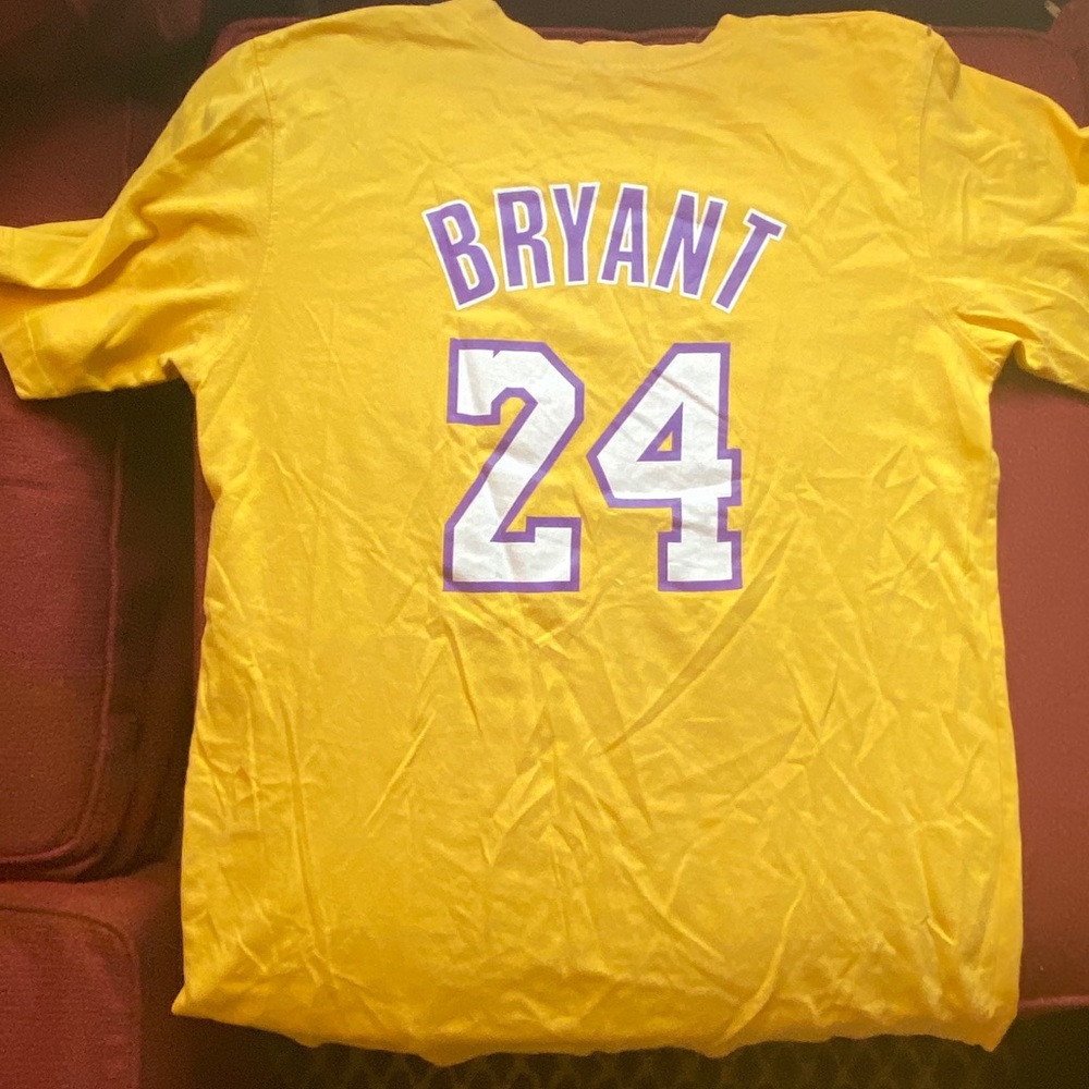 KOBE BRYANT T SHIRT JERSEY 24 LA LAKERS YOUTH XL